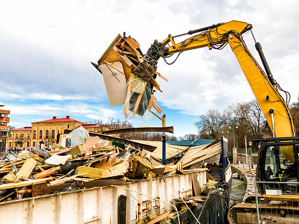 Best Construction Debris Removal  in Newton, MS